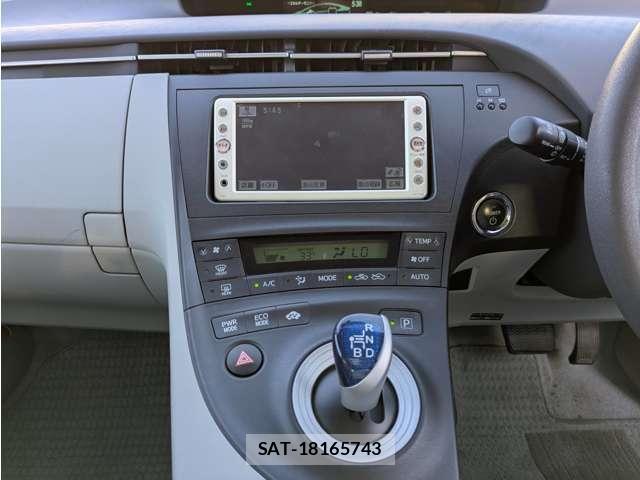 Toyota PRIUS 2010-05 8278134-17