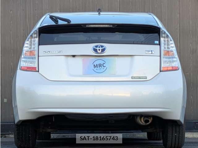 Toyota PRIUS 2010-05 8278134-6