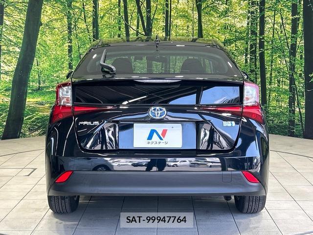 Toyota PRIUS 2019-03 8278154-13