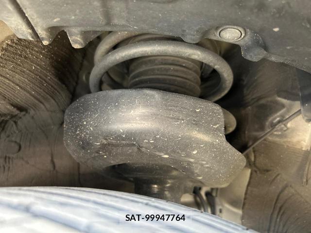 Toyota PRIUS 2019-03 8278154-18