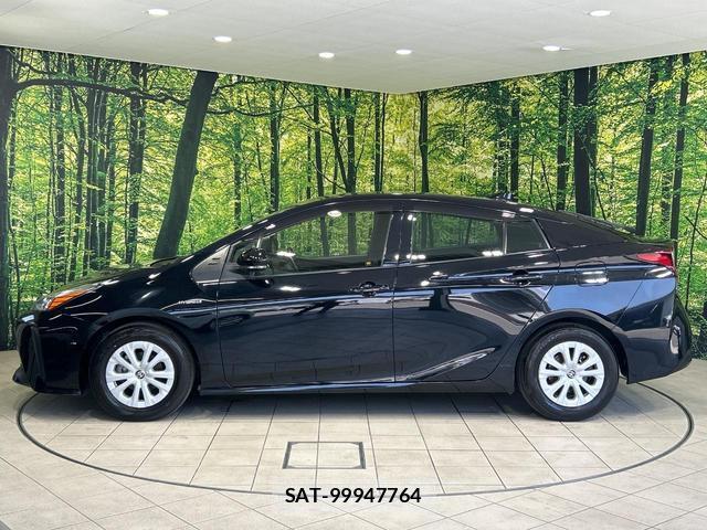 Toyota PRIUS 2019-03 8278154-19