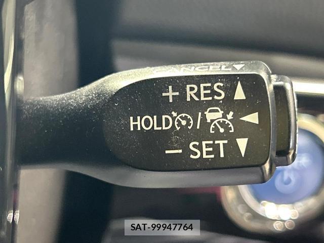Toyota PRIUS 2019-03 8278154-4