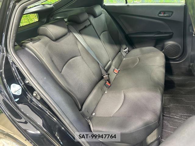 Toyota PRIUS 2019-03 8278154-7