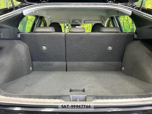 Toyota PRIUS 2019-03 8278154-8