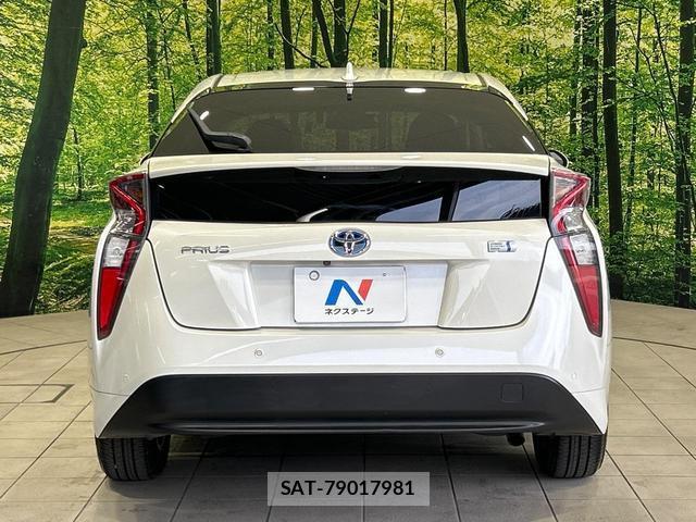 Toyota PRIUS 2016-01 8278161-14