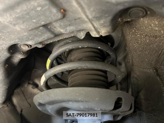 Toyota PRIUS 2016-01 8278161-19