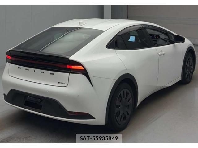 Toyota PRIUS 2023-11 8278426-4