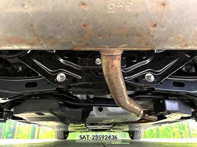 Toyota PRIUS 2023-09 8278784-18