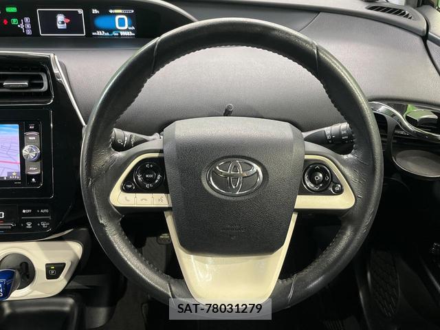 Toyota PRIUS 2016-04 8278794-10