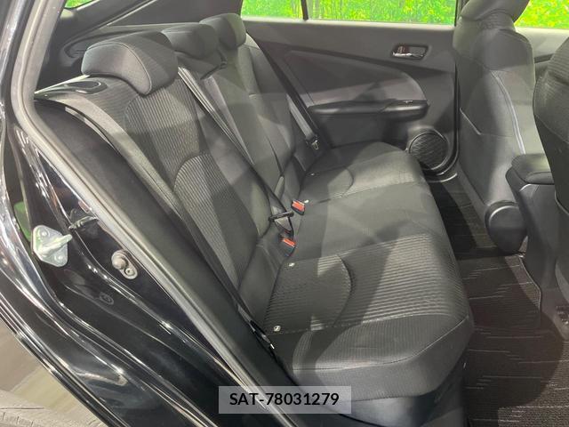 Toyota PRIUS 2016-04 8278794-8