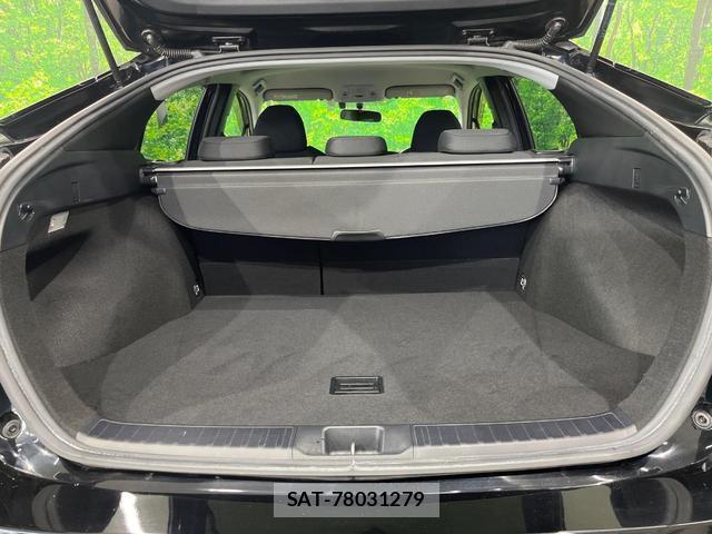 Toyota PRIUS 2016-04 8278794-9