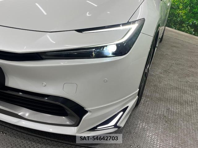 Toyota PRIUS 2023-05 8278805-12