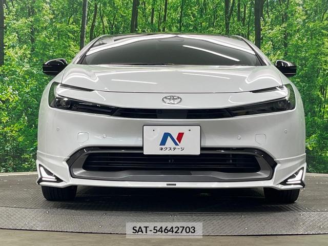 Toyota PRIUS 2023-05 8278805-13