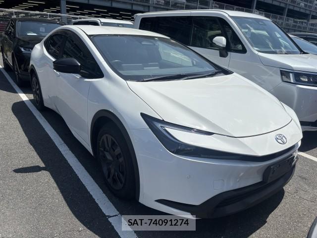 Toyota PRIUS 2023-06 8278989-1