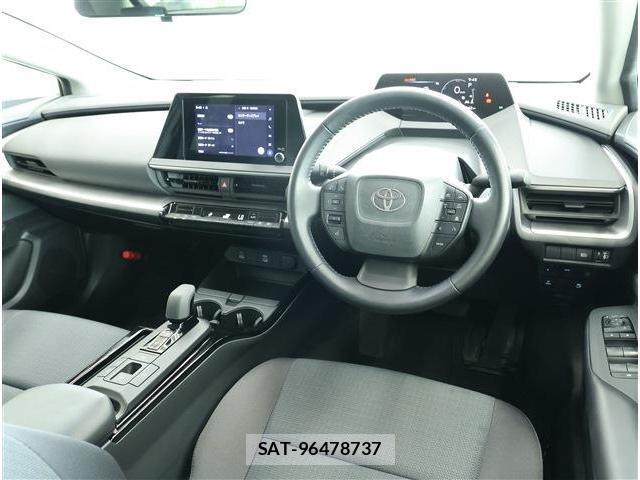 Toyota PRIUS 2024-02 8279060-1
