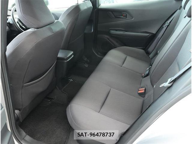 Toyota PRIUS 2024-02 8279060-19