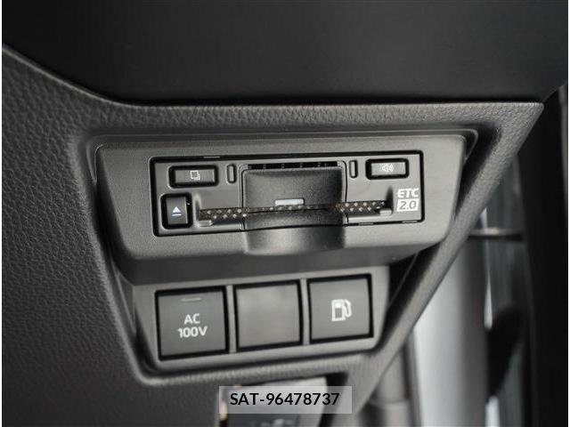 Toyota PRIUS 2024-02 8279060-5