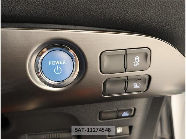 Toyota PRIUS 2021-11 8279064-12