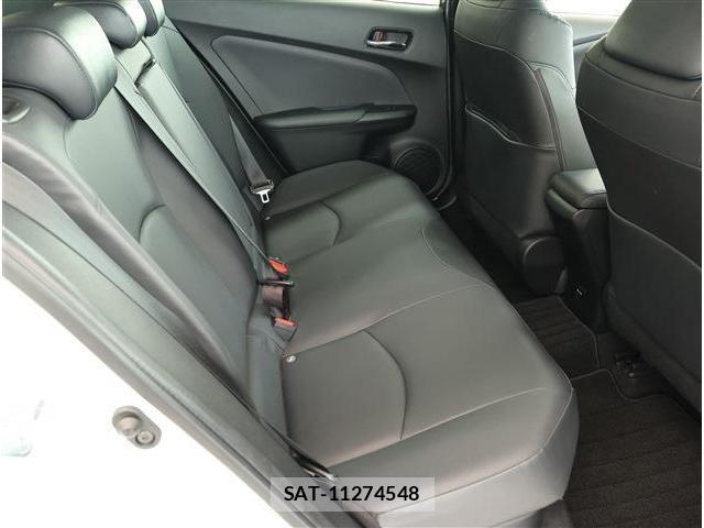 Toyota PRIUS 2021-11 8279064-16