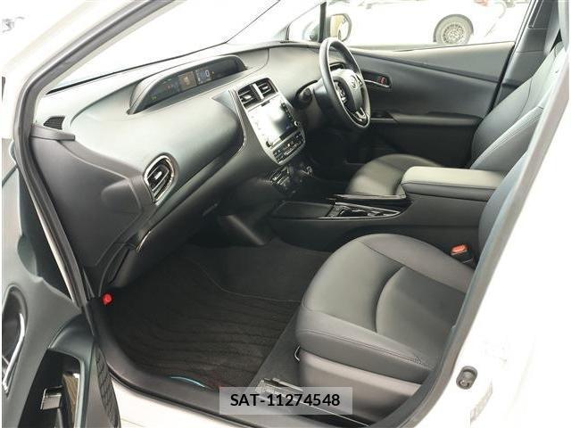 Toyota PRIUS 2021-11 8279064-17
