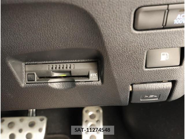 Toyota PRIUS 2021-11 8279064-4