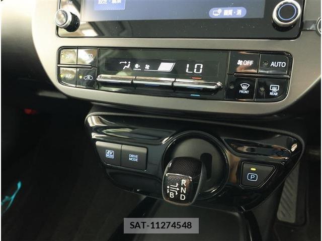 Toyota PRIUS 2021-11 8279064-9