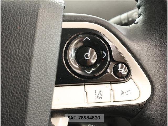 Toyota PRIUS 2018-03 8279065-13