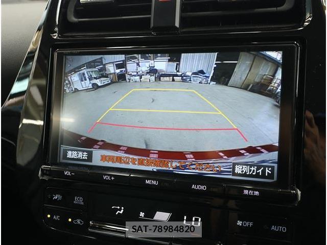 Toyota PRIUS 2018-03 8279065-3