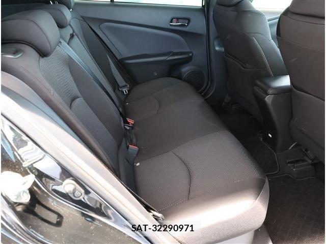 Toyota PRIUS 2022-05 8279069-15