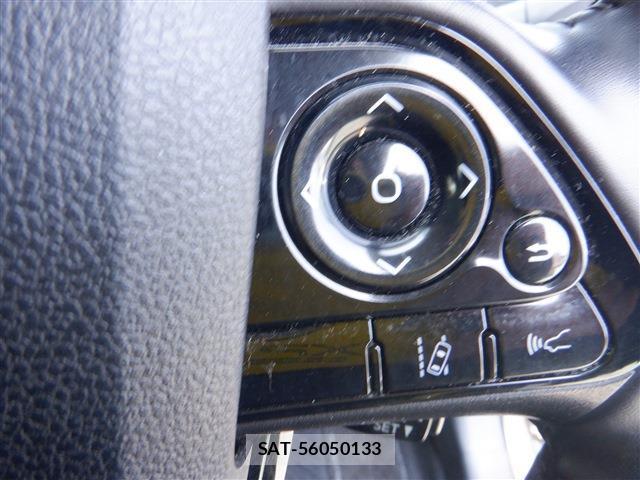 Toyota PRIUS 2021-07 8279072-12