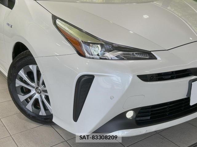 Toyota PRIUS 2019-04 8279118-11