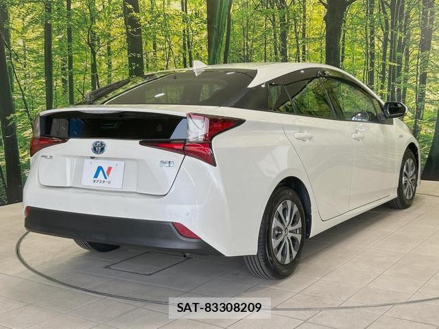 Toyota PRIUS 2019-04 8279118-16