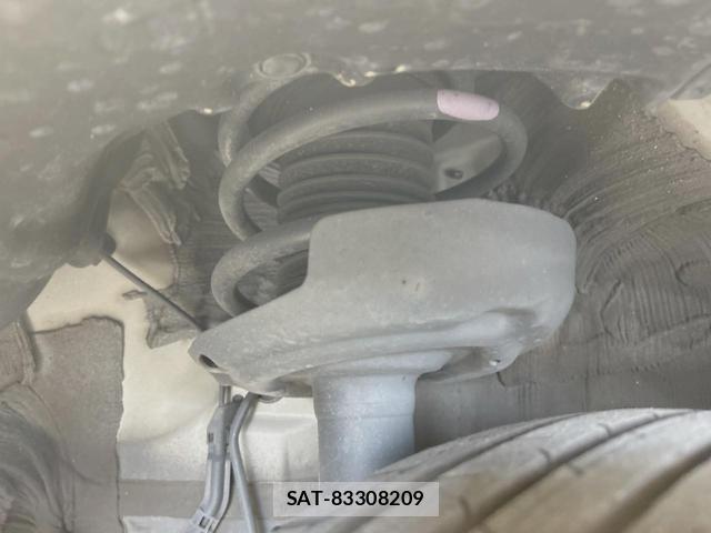 Toyota PRIUS 2019-04 8279118-19