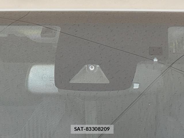 Toyota PRIUS 2019-04 8279118-4