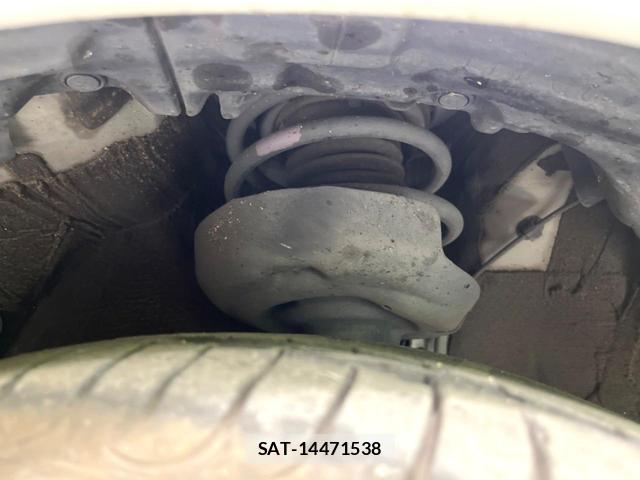 Toyota PRIUS 2022-09 8279164-19