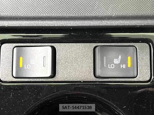 Toyota PRIUS 2022-09 8279164-7