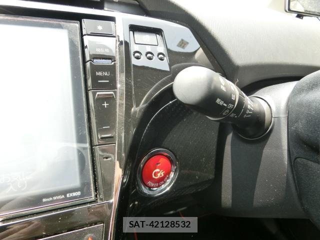 Toyota PRIUS 2014-11 8279255-14