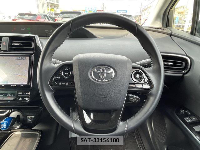 Toyota PRIUS 2019-06 8279266-10