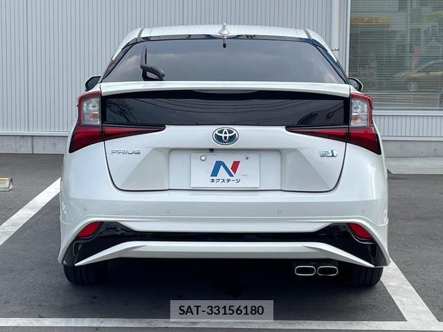 Toyota PRIUS 2019-06 8279266-14