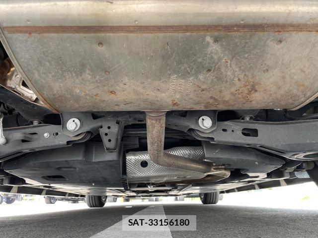 Toyota PRIUS 2019-06 8279266-18