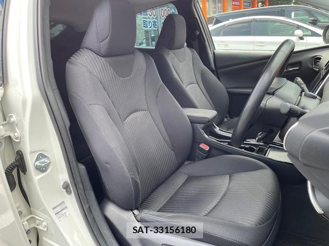 Toyota PRIUS 2019-06 8279266-7