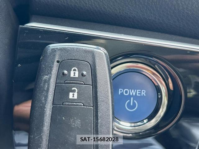 Toyota PRIUS 2018-11 8279324-6