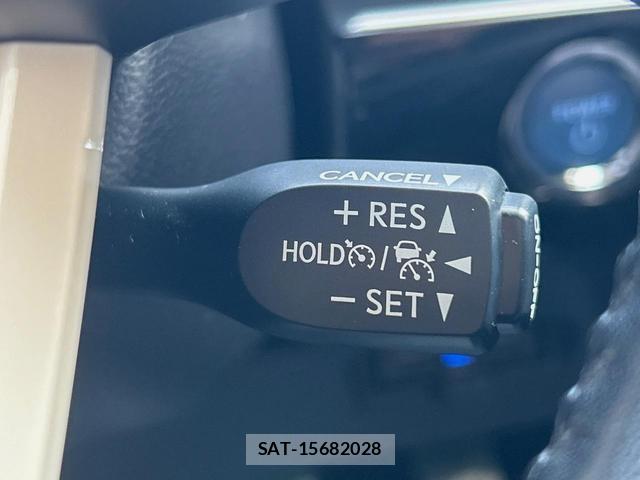 Toyota PRIUS 2018-11 8279324-8
