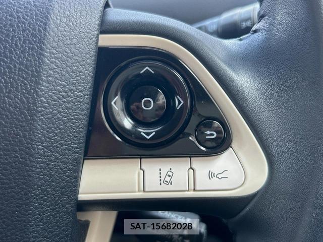 Toyota PRIUS 2018-11 8279324-9