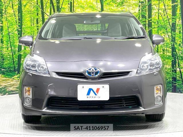 Toyota PRIUS 2011-10 8279379-15