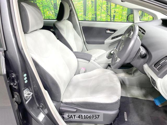 Toyota PRIUS 2011-10 8279379-9