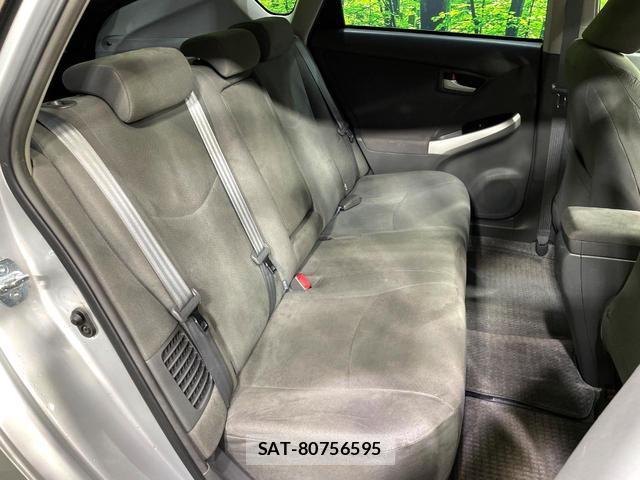 Toyota PRIUS 2010-02 8279405-10