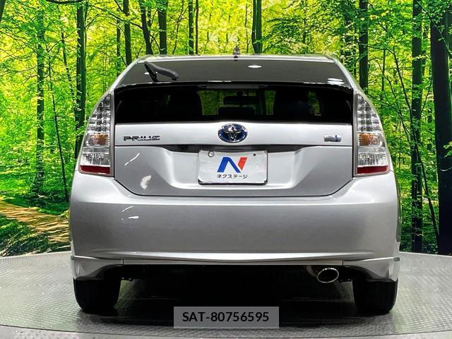 Toyota PRIUS 2010-02 8279405-16