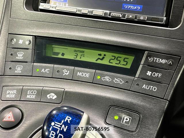 Toyota PRIUS 2010-02 8279405-8