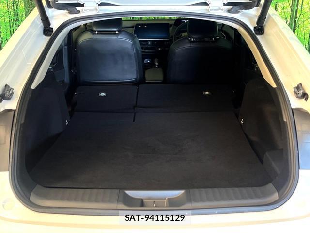 Toyota PRIUS 2023-05 8279412-10